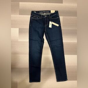 Calvin Klein Women's Navy Ultimate Skinny Jeans